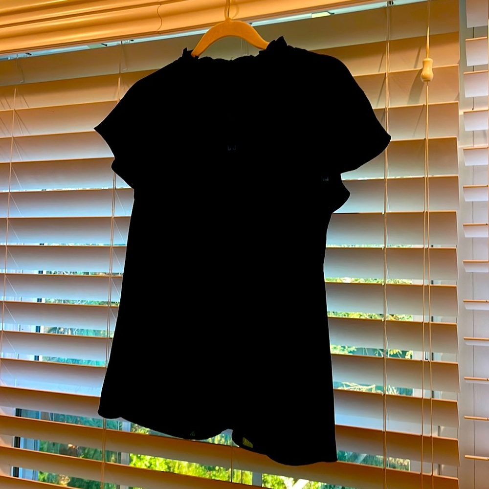 Express Flutter Sleeve Blouse. Keyhole Back Closu… - image 1